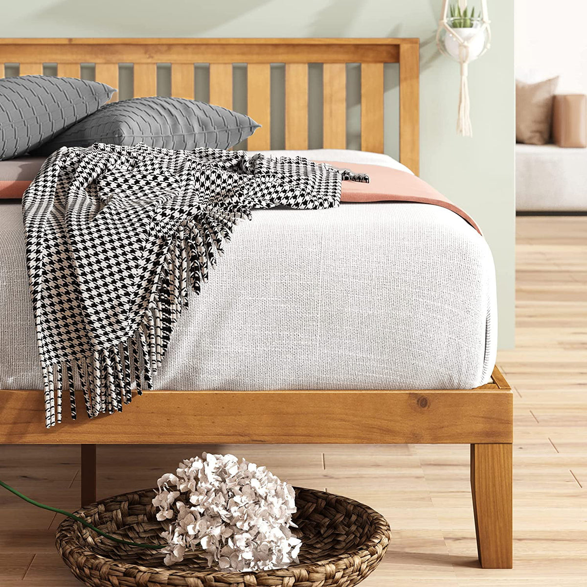 12 Inch Wood Platform Bed with Headboard Queen K604