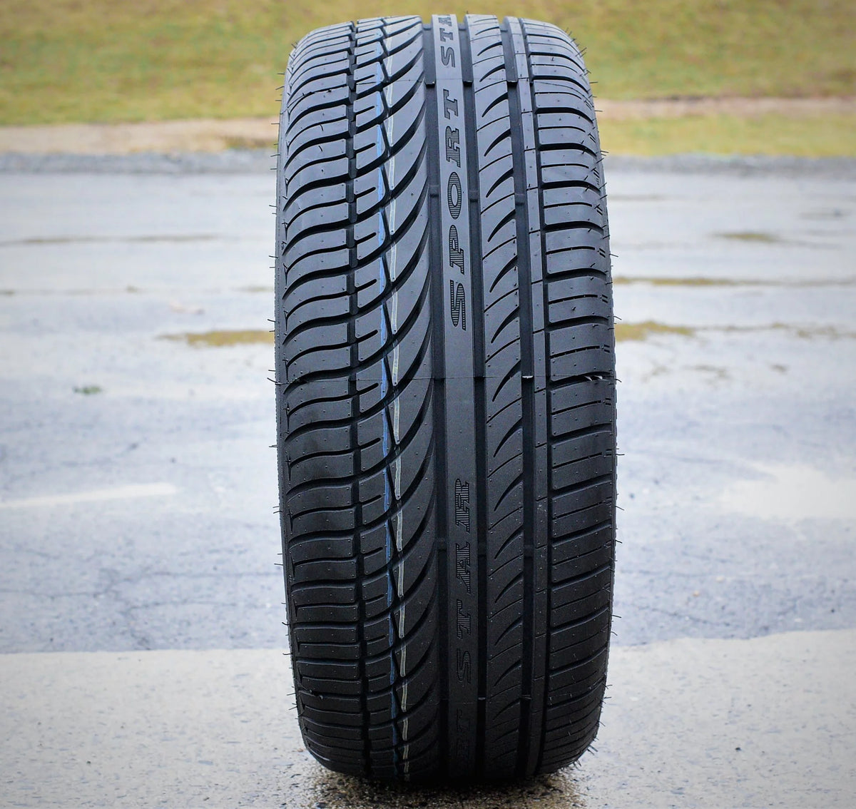235/45ZR18 98W XL Passenger Tire E824001