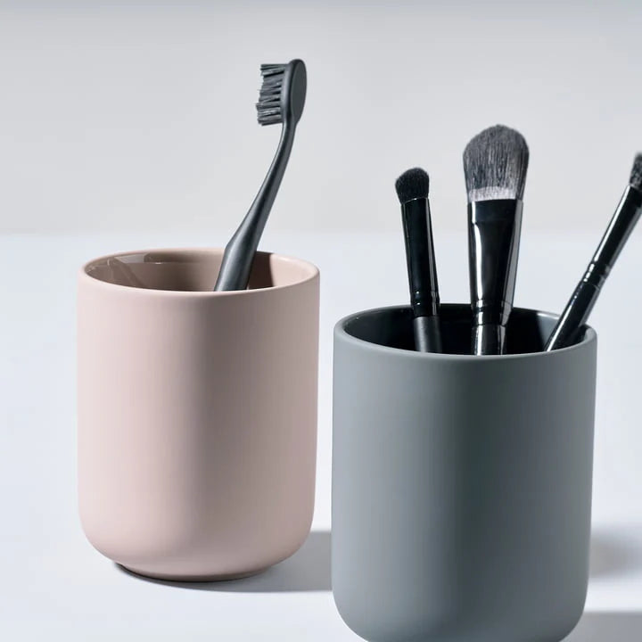 Grey Toothbrush Mug Z6369